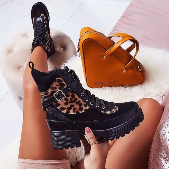 Last Size 8.5 🖤Leopard Lace-up Buckle Combat Bt - Picture 6 of 8